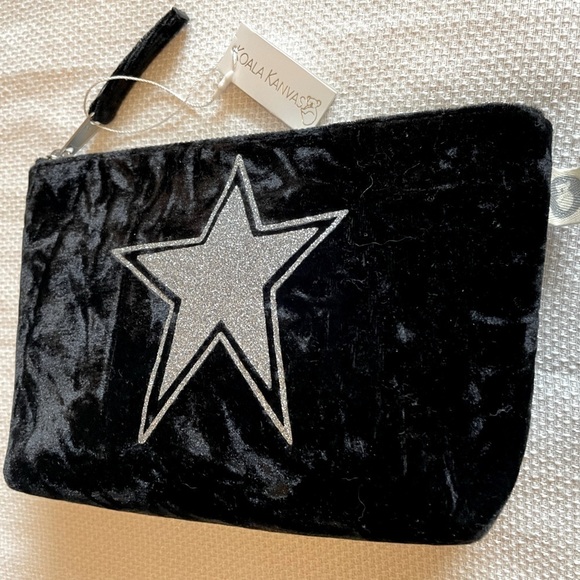 koala kanvas Handbags - NWT Koala Kanvas makeup bag
